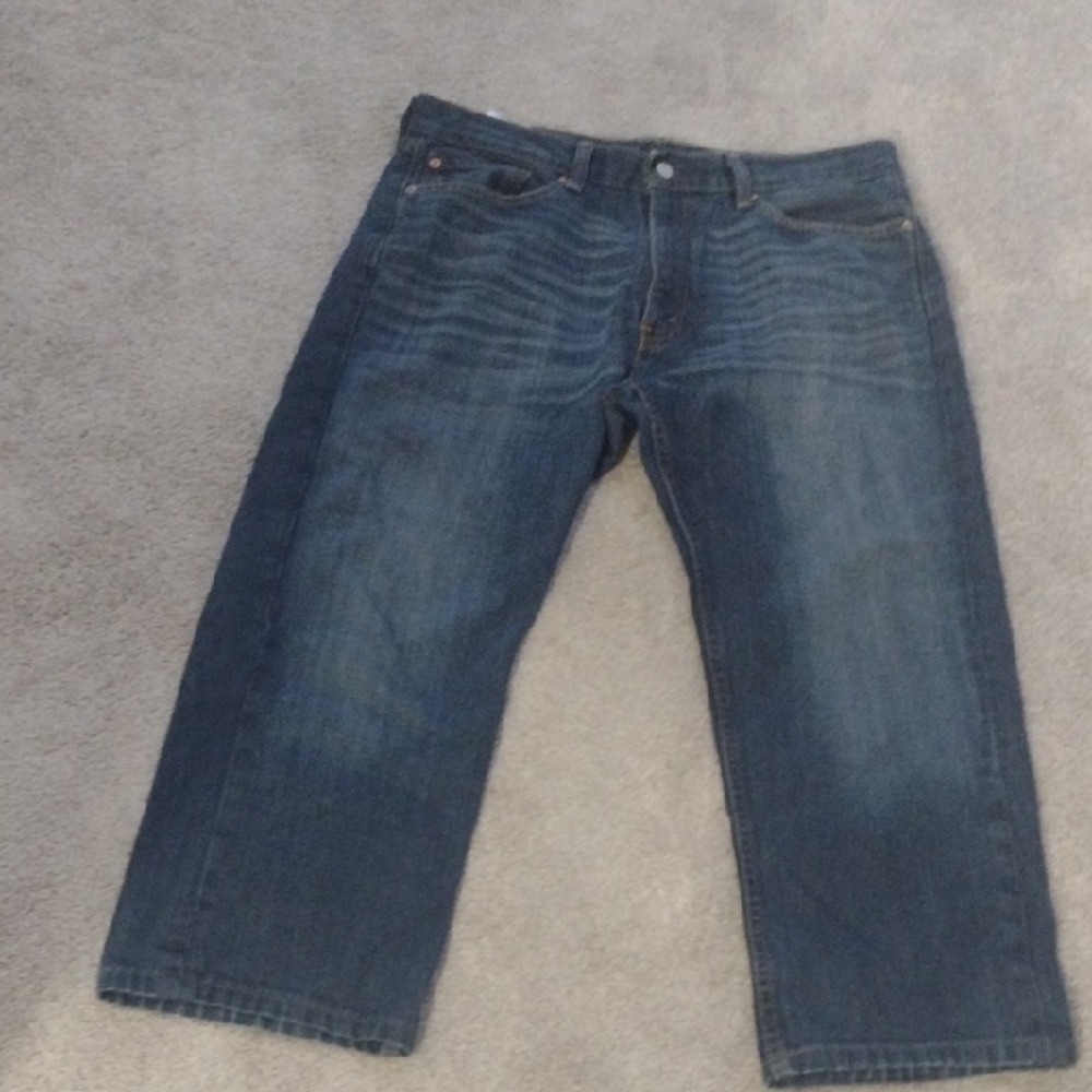 Levi Straus CO.Men's Dark Blue Relaxed Red Tab 505 Jeans.